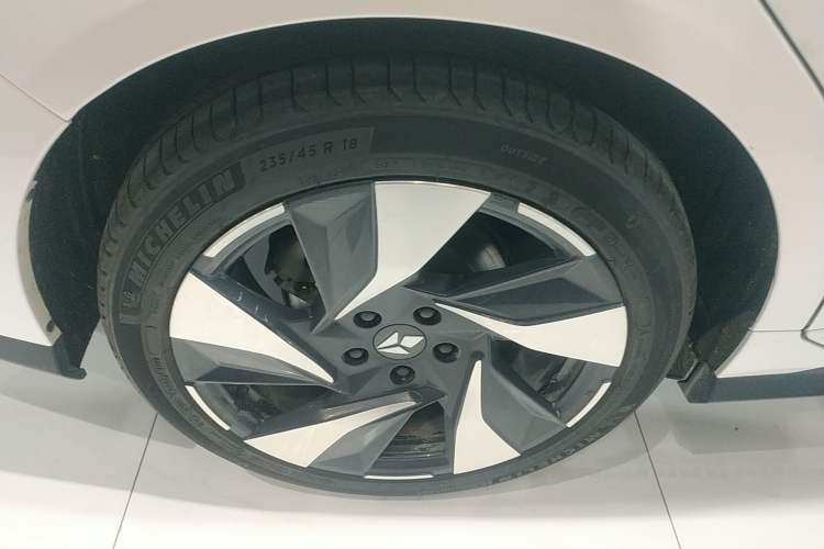 Used Lingxi L 2024 Player No. 1 Edition Exterior 8