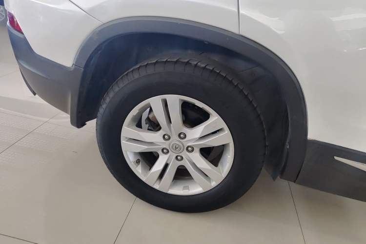 Used CHANGAN CS75 2016 2.0L Manual Luxury Version China IV Standard
