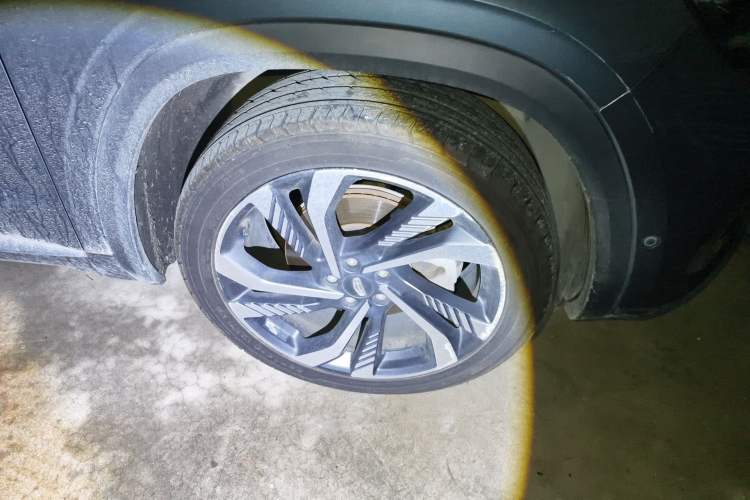 Used Geely Auto Monjaro L 2021 2.0TD DCT EVO Two-Wheel Drive Smart Luxury Version Right Front Wheel Hub