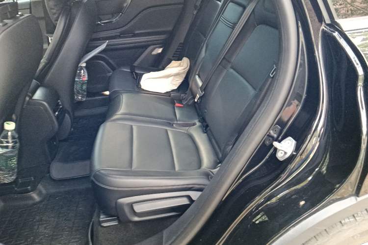 Used Lincoln Corsair 2022 2.0T Two-Wheel Drive Luxury Edition Left Rear Seat