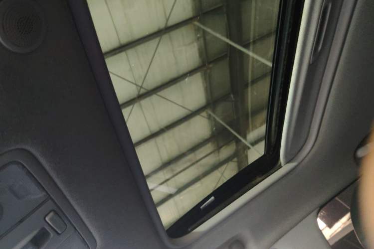 Used Kia kx1 Stonic 2019 1.4L Automatic Fun Edition China V Standard Headliner