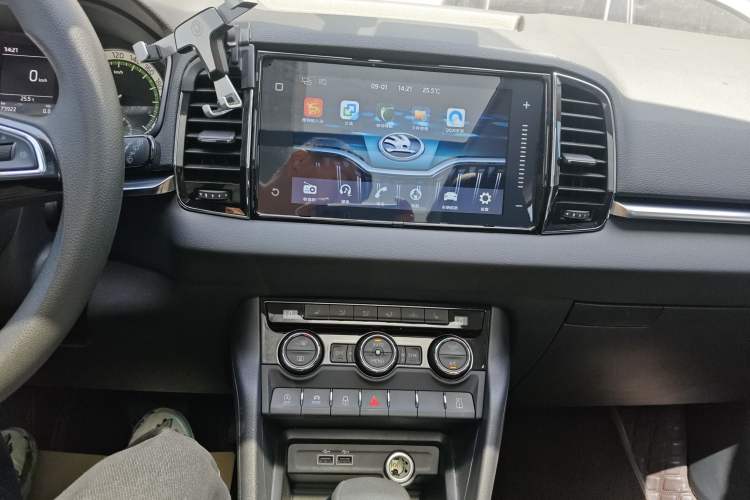 Used Skoda Karoq 2018 TSI280 Luxury Edition China V Standard Audio And AC Panel