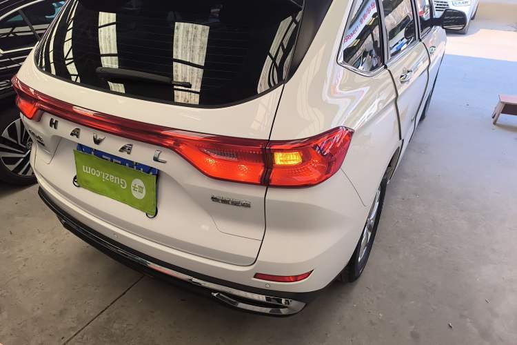 Used Haval M6 2021 PLUS 1.5T Manual Luxury Smart Connectivity Model
