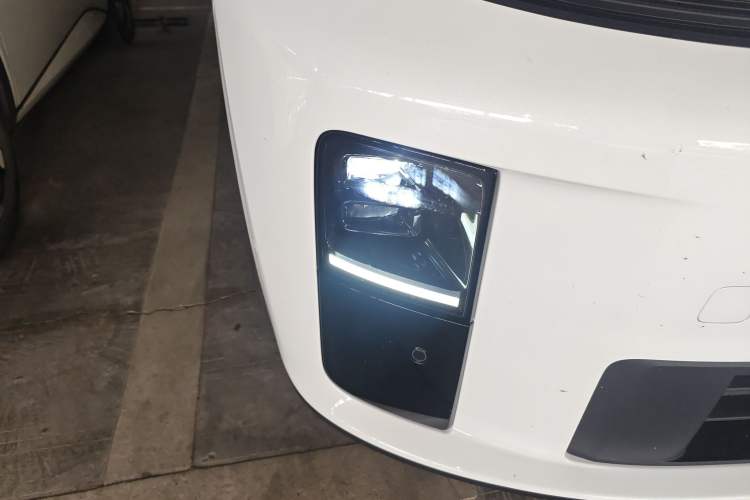 Used Li Auto Li Auto i6 2025 Model Two-Wheel-Drive Standard Type