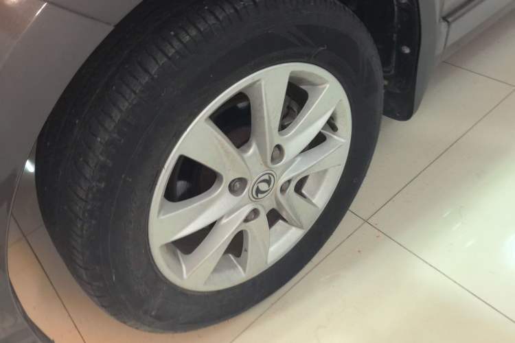 Used Dongfeng Fengon 330 2019 1.5L Manual Practical II China VI