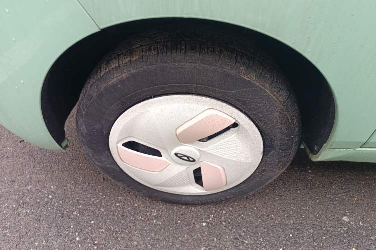 Used Chery QQ Ice Cream 2022 120km Conical Shape Lithium Iron Phosphate