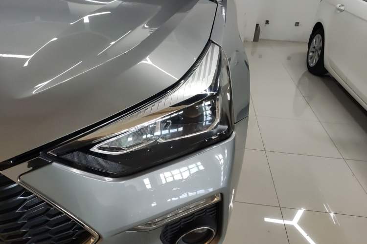 Used Haval H6 Coupe 2020 SmartConnect Edition 1.5T Automatic Two-Wheel Drive Luxury SmartConnect Model Left Front Headlight