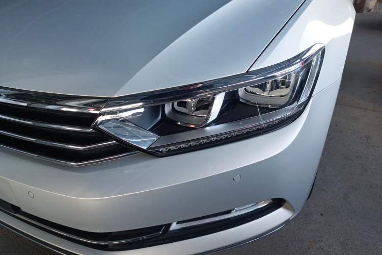 Used Volkswagen Magotan 2019 330TSI DSG Leading Model China VI Standard
