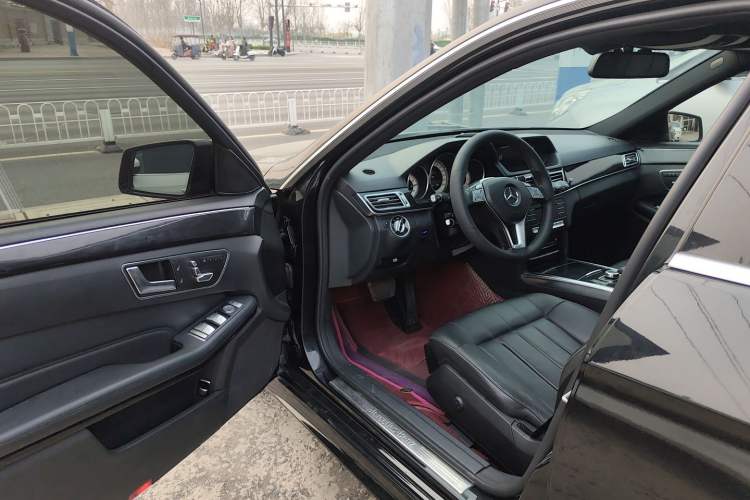 Used Mercedes-Benz E-Class 2015 Restyled E 260 L Sport Edition Driver Seat