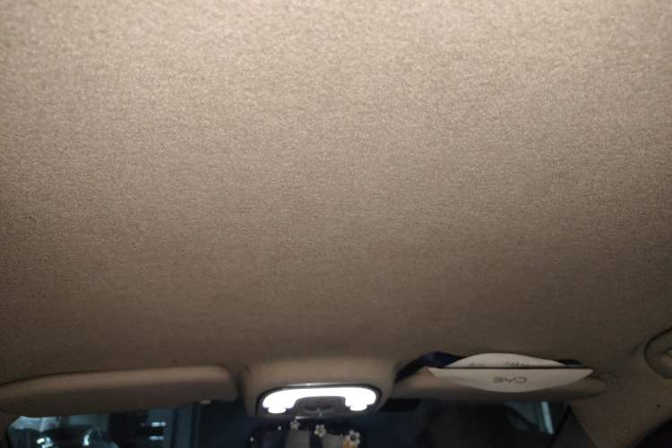 Used BYD Yuan 2016 1.5L Manual Comfort Model
