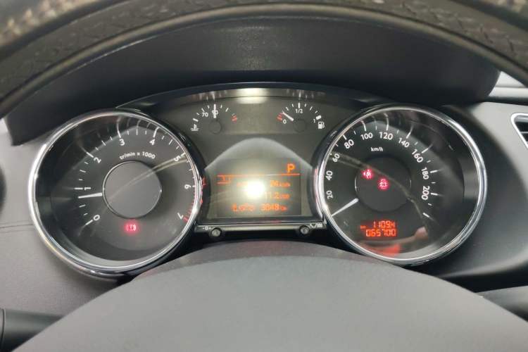 Used Peugeot 3008 2013 2.0L Automatic Trend Edition Instrument Cluster