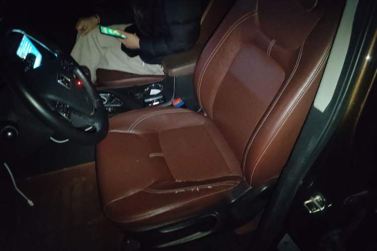 Used Zotye T600 2015 2.0T DCT Luxury Version
