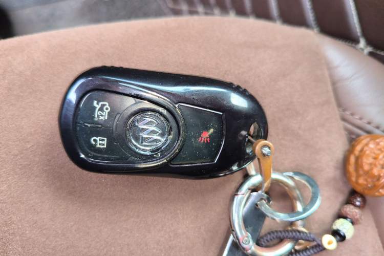 Used Buick Regal 2017 20T Elite Edition Vehicle Key