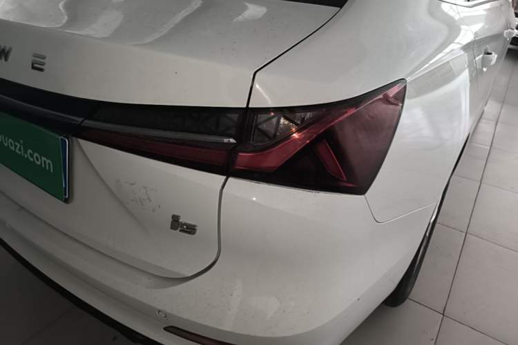 Used Roewe i5 2023 1.5L CVT Luxury Edition
