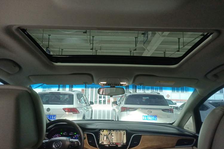 Used Buick GL8 2018 ES 28T Comfort Model China VI Standard
