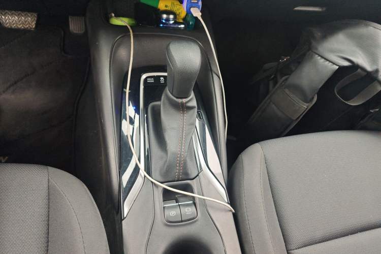 Used Toyota Levin 2024 Smart Electric Hybrid Dual-Engine 1.8L Leading Edition