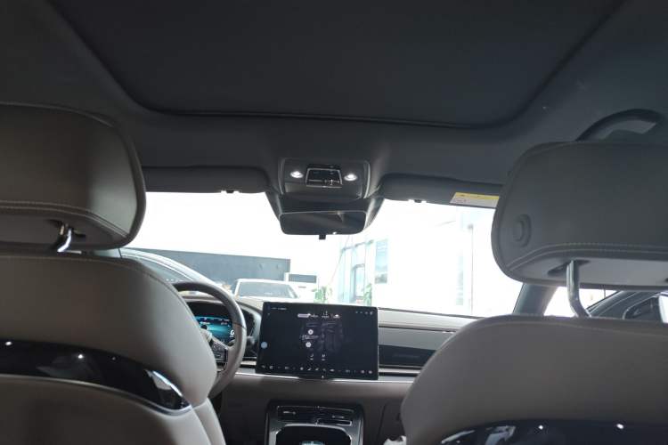 Used BYD Han 2024 DM-i Glory Edition 121KM Premium Model Headliner