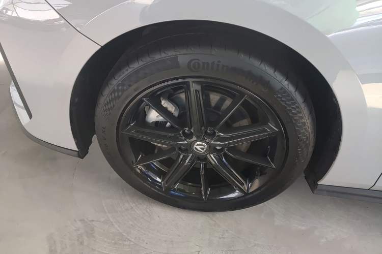 Used Changan UNI-V iDD 2023 ZhiDian iDD 1.5T 113km ZhiKu Model
