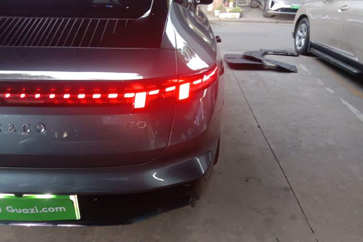 Used Lynk & Co Z10 2025 95 kWh 702 km All-Wheel Drive Intelligent Driving Ultra