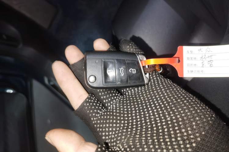 Used Volkswagen Tharu 2020 280TSI Two-Wheel Drive Luxury Plus Version China VI Standard Interior 1