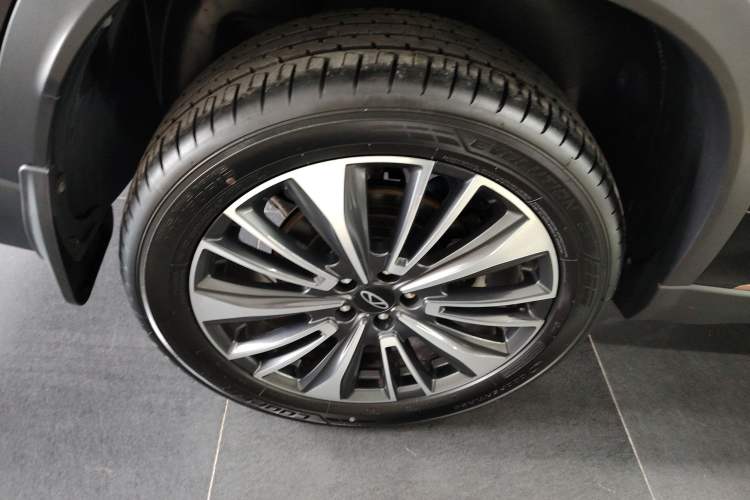 Used Chery Tiggo 8 PRO 2024 Champion Edition 390T Two-Wheel Drive Peak Version 7 Seats