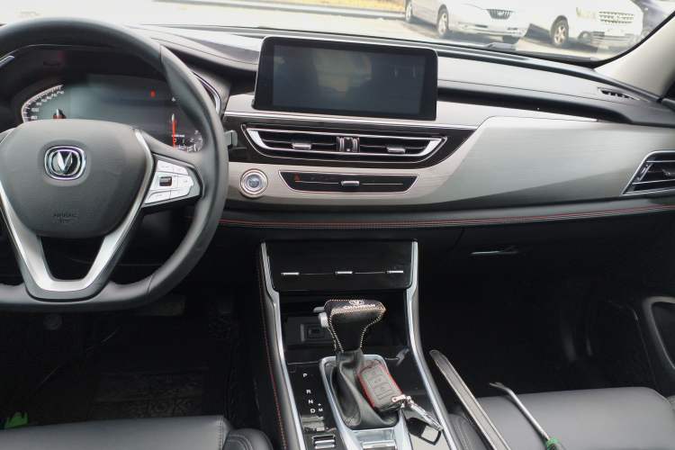 Used Changan CS75 2021 Honor Million Edition 280T DCT Luxury Model