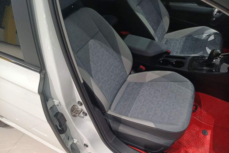 Used Volkswagen Lavida 2023 280TSI DSG Full-Comfort Edition Right Front Seat