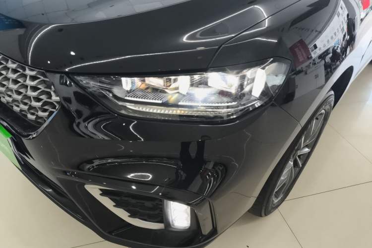 Used Wey VV5 2021 1.5T Two-Wheel Drive Color Pioneer