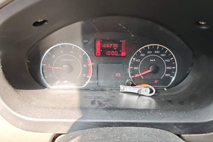 Used Wuling Rongguang V 2015 1.5L Practical Version