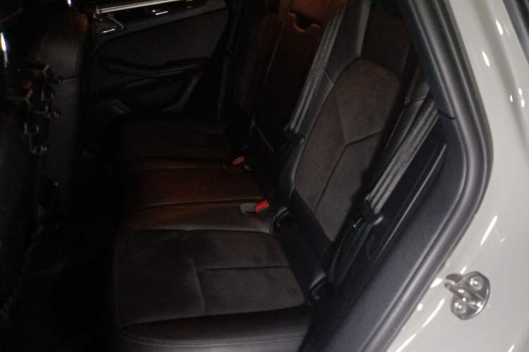 Used Porsche Macan 2021 Macan 2.0T
