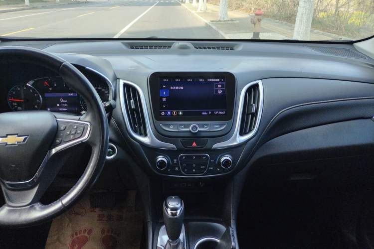 Used Chevrolet Equinox 2019 535T Automatic YuJie Edition China VI
