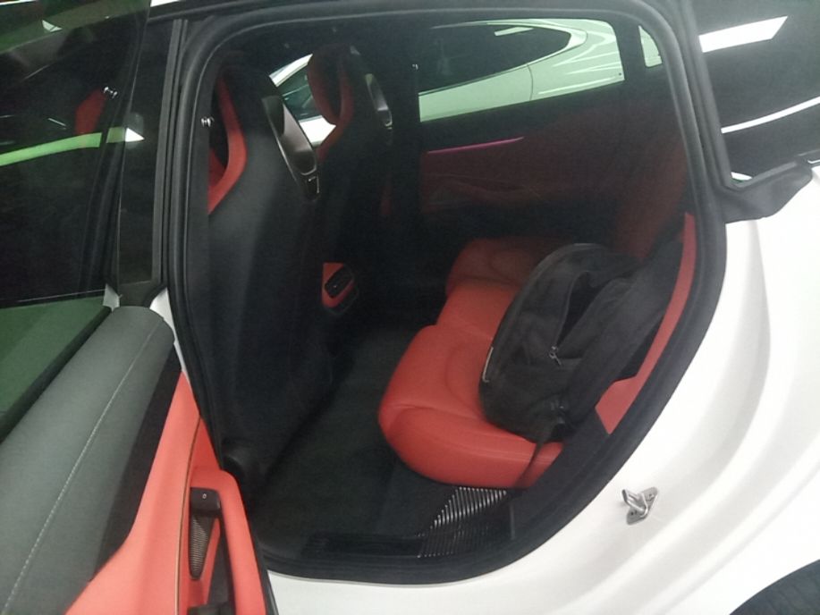 Xiaomi Auto SU7 2024 Four-Wheel Drive Ultra-Long Range Advanced Intelligent Driving Max Edition — снимка 20