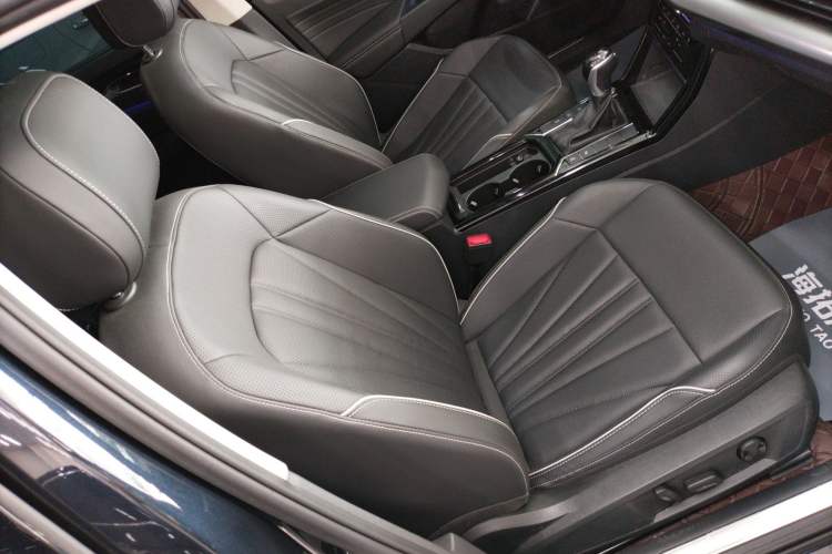 Used Volkswagen Passat 2024 380TSI Starry Luxury Edition