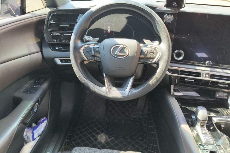 Used Lexus RX 2023 350h Four-Wheel Drive Enjoyment Version
