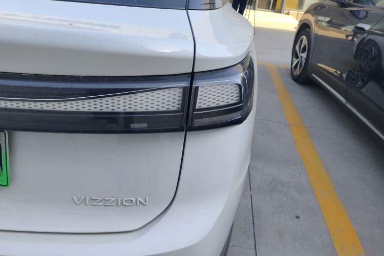 Used Volkswagen ID.7 VIZZION 2024 PRO Model Right Rear Taillight