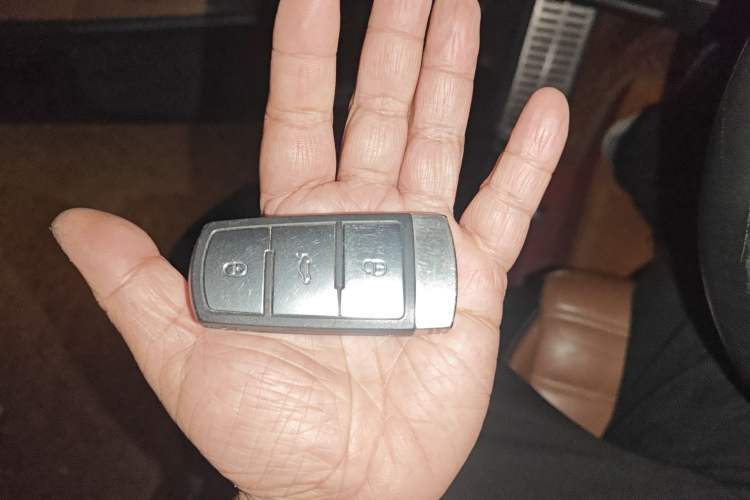 Used Volkswagen FAW-Volkswagen CC 2013 1.8TSI Luxury Model Vehicle Key