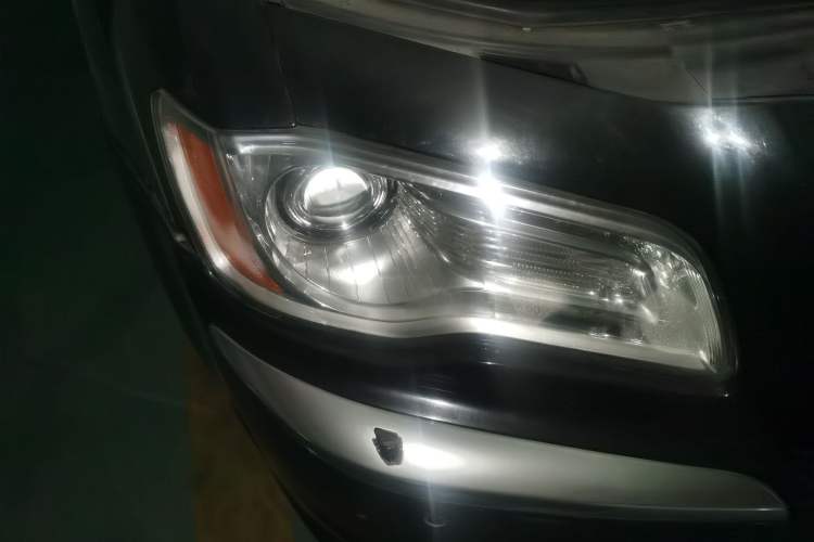 Used Chrysler 300C 2013 3.6L Premium Edition
