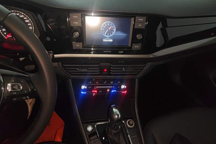 Used Volkswagen Bora 2020 1.5L Automatic Elite Version Audio And AC Panel