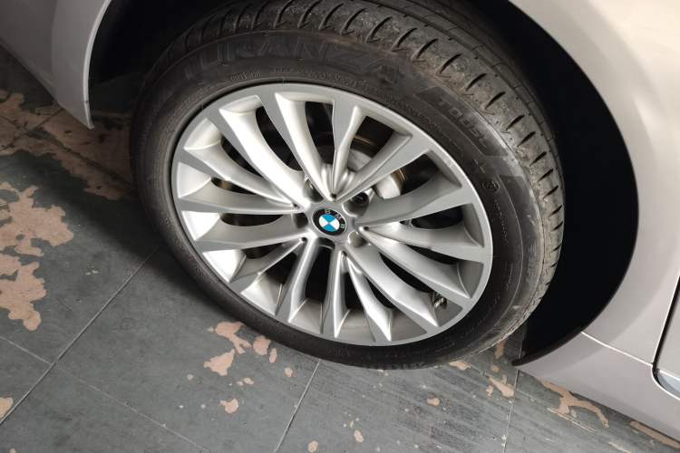 Used BMW 5 Series 2020 525Li Luxury Package
