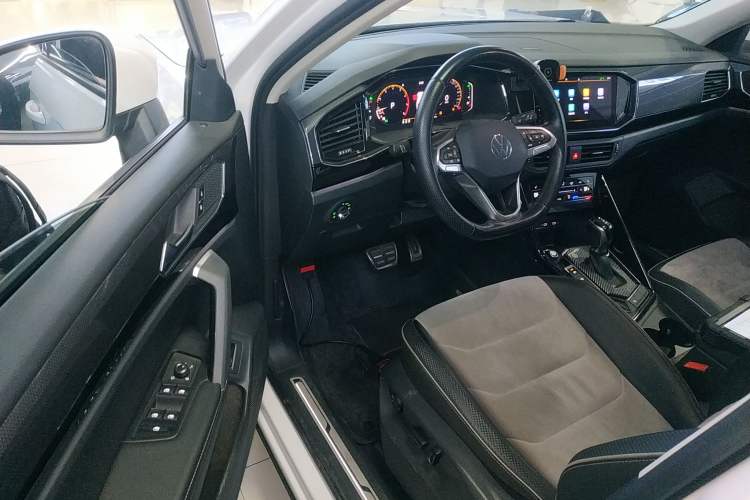 Used Volkswagen Tayron X 2020 330TSI Two-Wheel Drive Luxury Smart Connectivity Version
