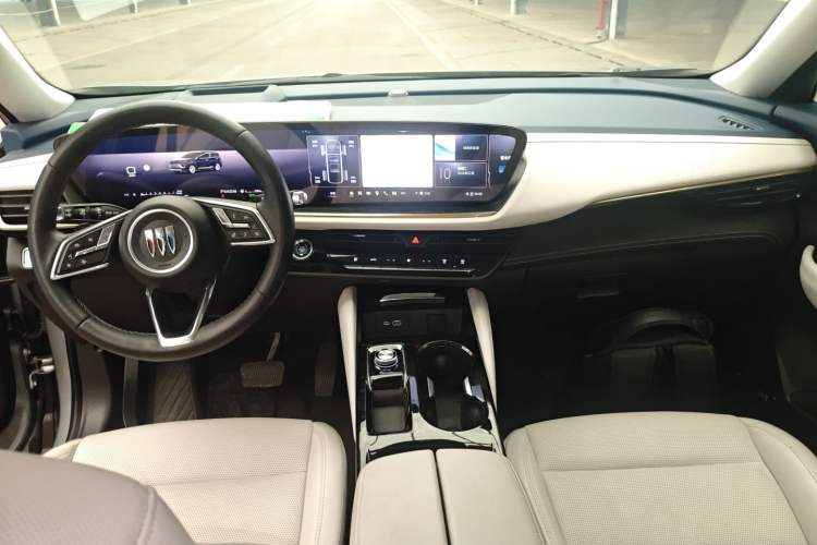 Used Buick Envision 2024 Encore Plus AWD Avenir