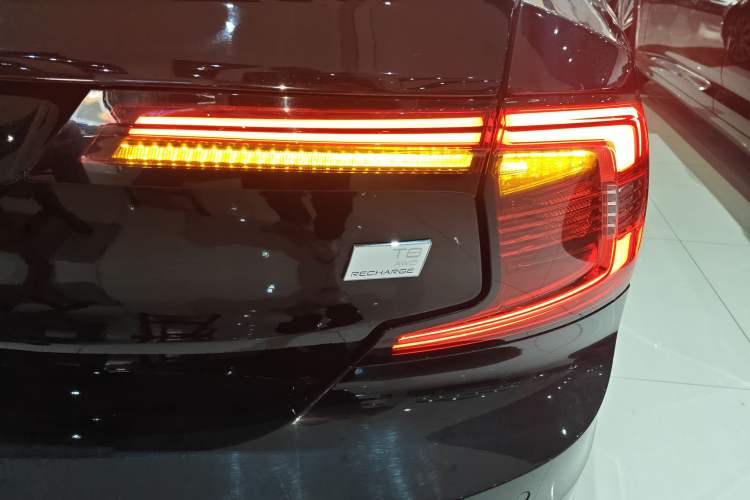 Used Volvo S90 New Energy 2021 T8 eDrive Hybrid Zhiyi Luxury Edition