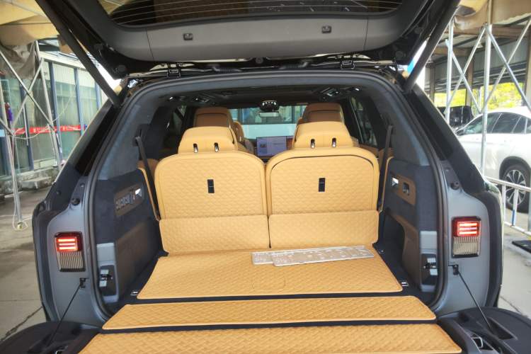 Used Zeekr 9X 2025 Hyper Edition Trunk