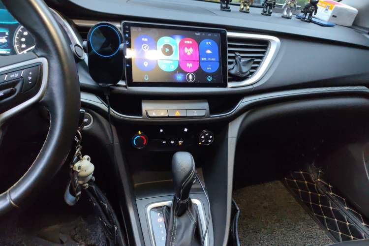 Used Buick Excelle GX 2018 18T Automatic Elite Model Audio And AC Panel