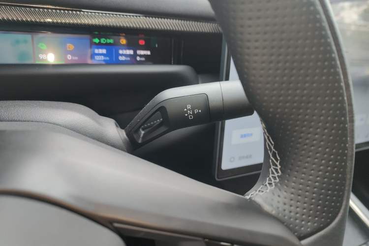 Used Lynk & Co Lynk & Co 10 EM-P 2025 Model 120 Four-Wheel Drive Ultra