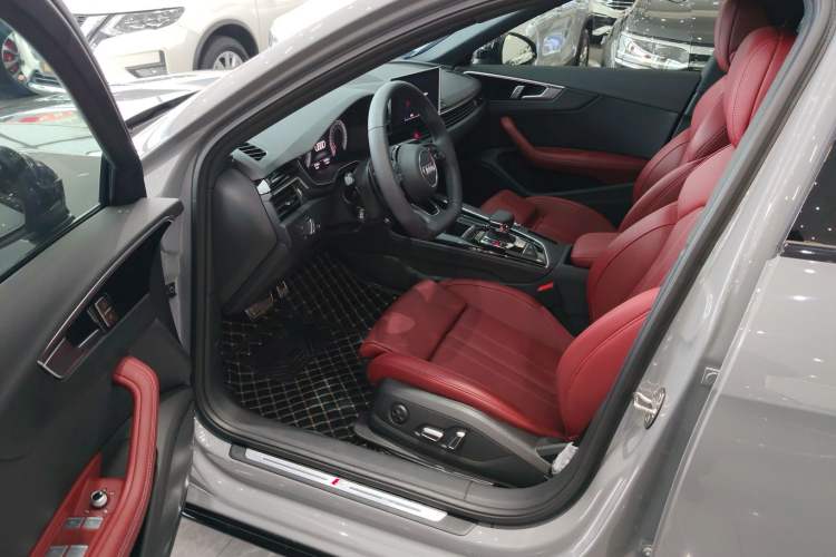 Used Audi A4L 2024 40 TFSI Luxury Dynamic Edition Driver Seat