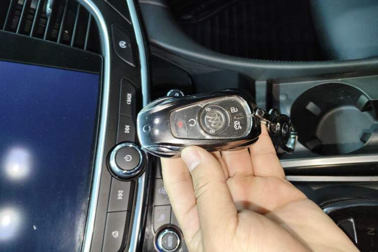 Used Buick LaCrosse 2019 28T Luxury Version Vehicle Key