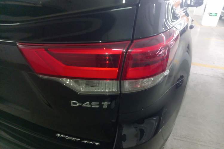 Used Toyota Highlander 2018 2.0T Four-Wheel Drive Luxury Version 7 Seats China VI Standard