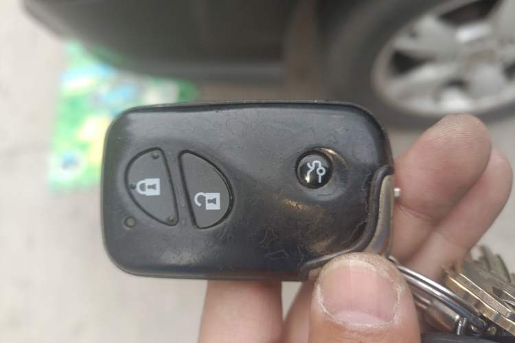 Used BYD S6 2014 2.0L Manual Luxury 5-Seater