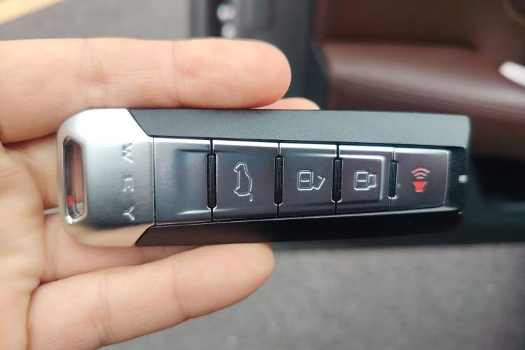 Used Wey VV7 2017 2.0T Flagship Model
